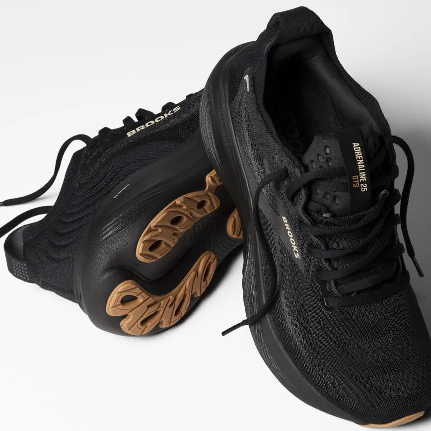 Black/Biscuit