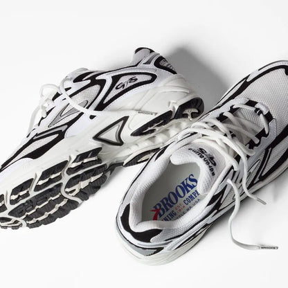 Black/White/Silver