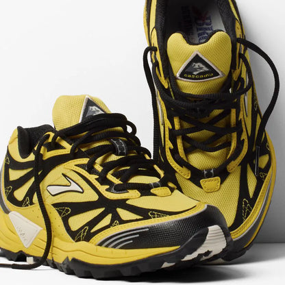 Yellow/Black/Moonbeam