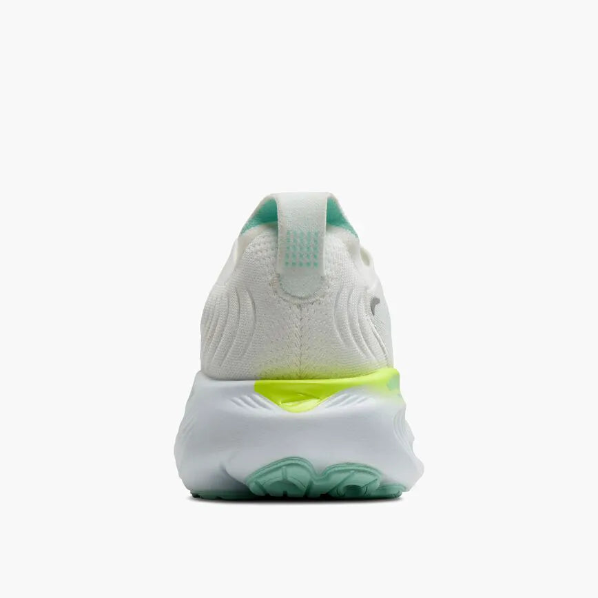 White/Nightlife/Yucca