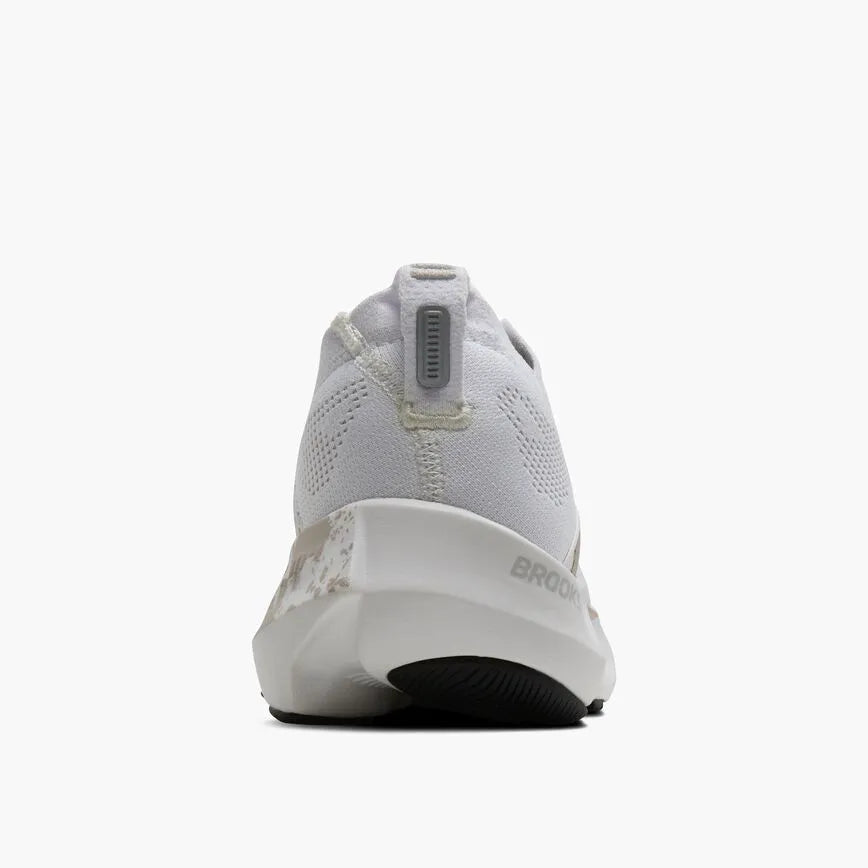 White/Oyster/Peach Whip