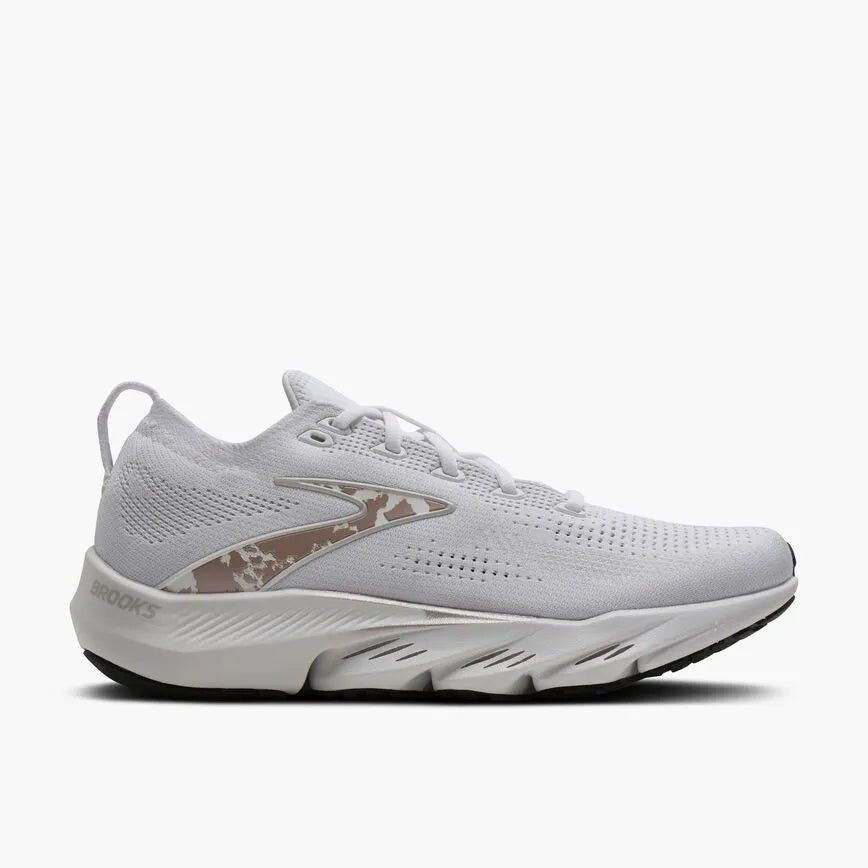 White/Oyster/Peach Whip