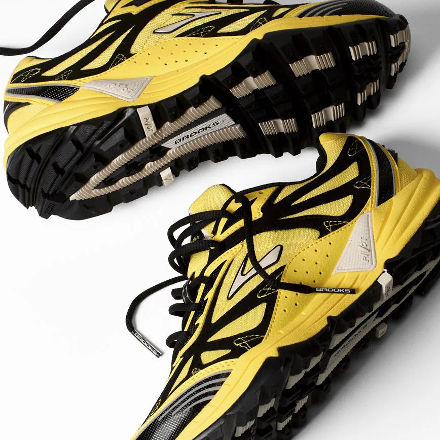 Yellow/Black/Moonbeam